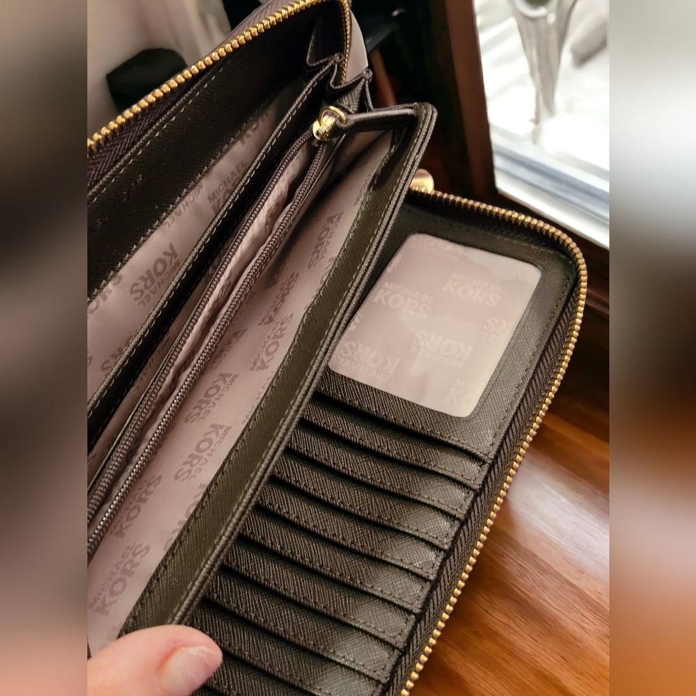 Michael Kors jet set wallet black - Picture 9 of 13